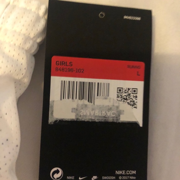 nike dri fit running shorts - Picture 2 of 3